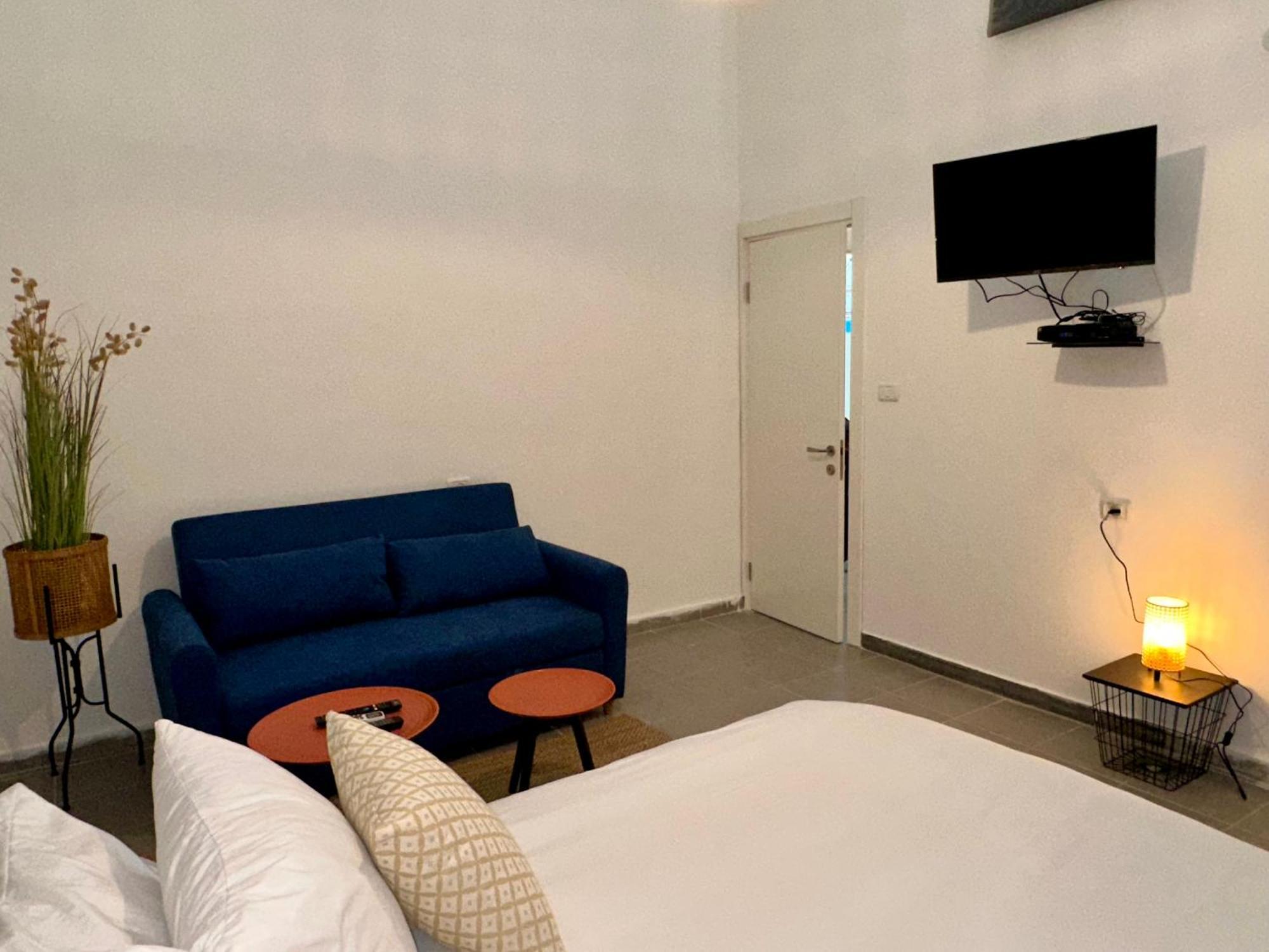 Center Carmel Market Apartment *